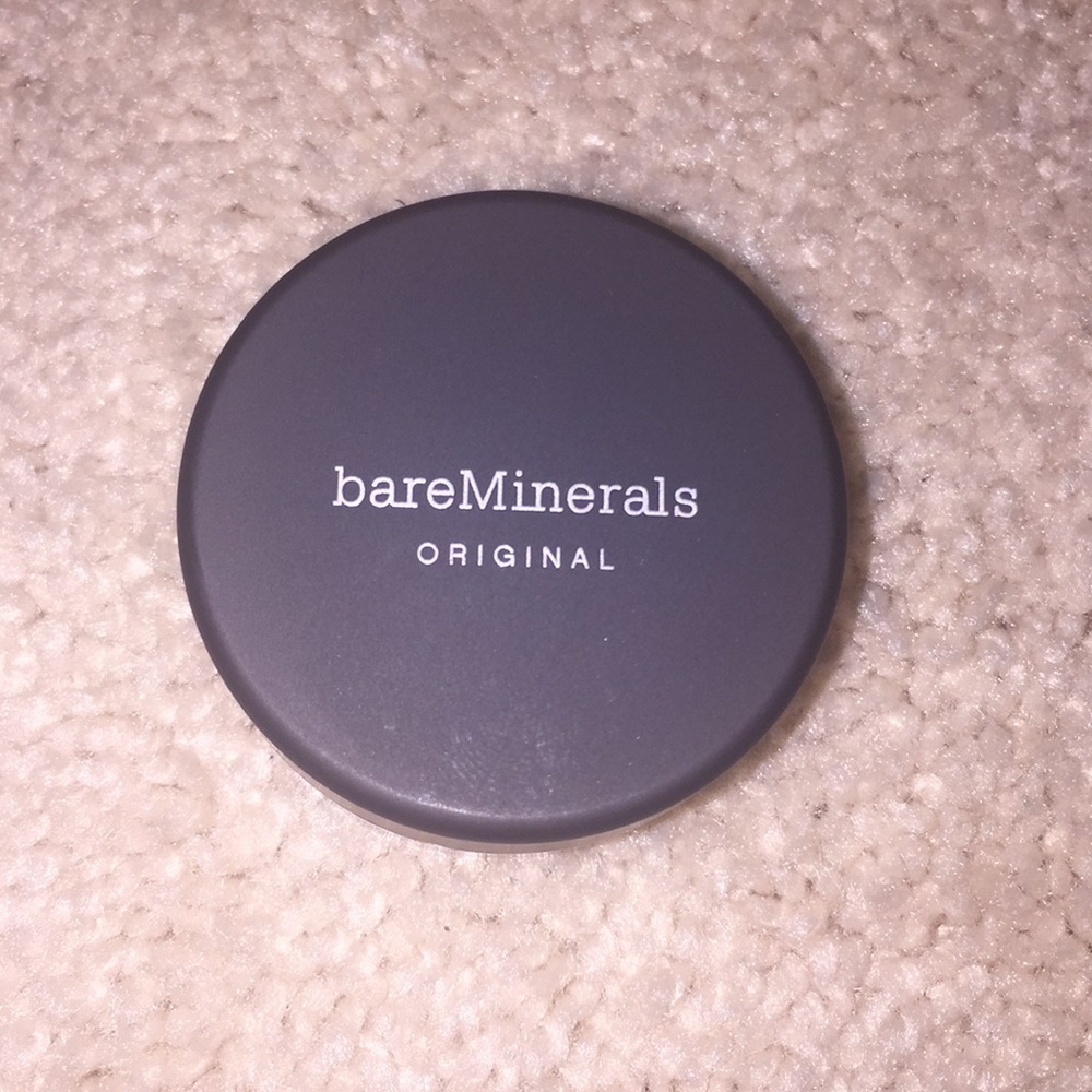 Bare minerals original foundation -fairly light